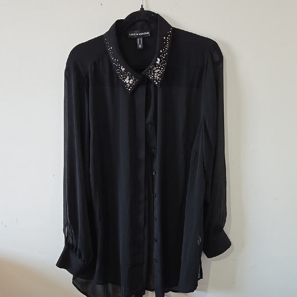 Love & Legend Chic Black Blouse - Picture 1 of 7